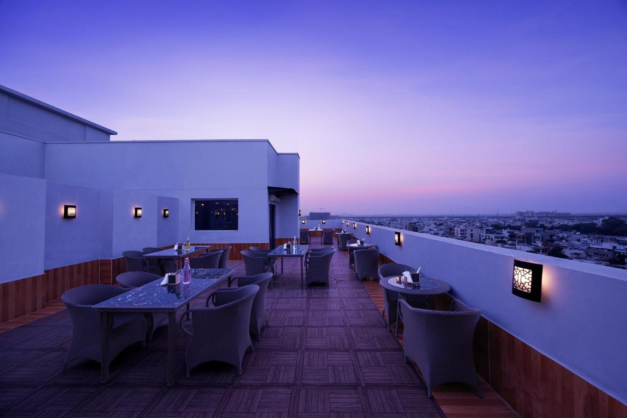 Jaipur Hotel Buitenkant foto