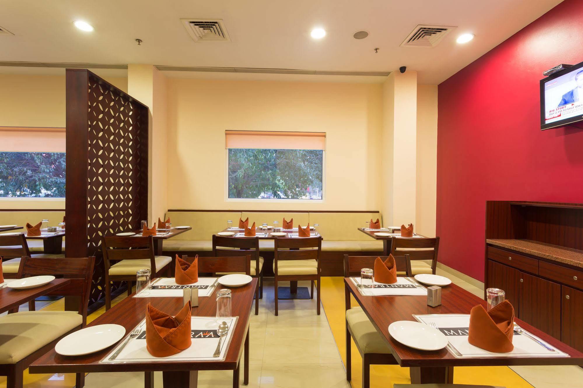 Jaipur Hotel Buitenkant foto